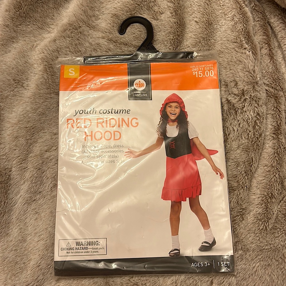 Costume - Picture 2 of 3